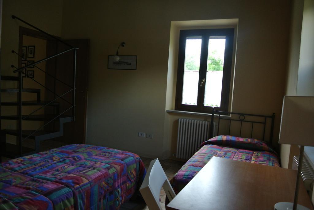 Agriturismo Valdappio Urbino Ruang foto